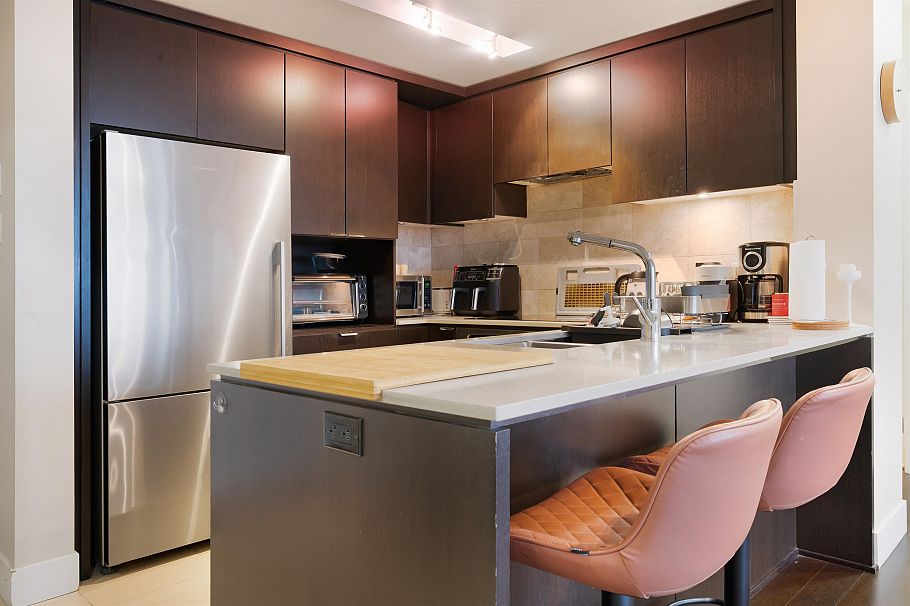 1304 1320 Chesterfield Avenue North Vancouver, BC - 5