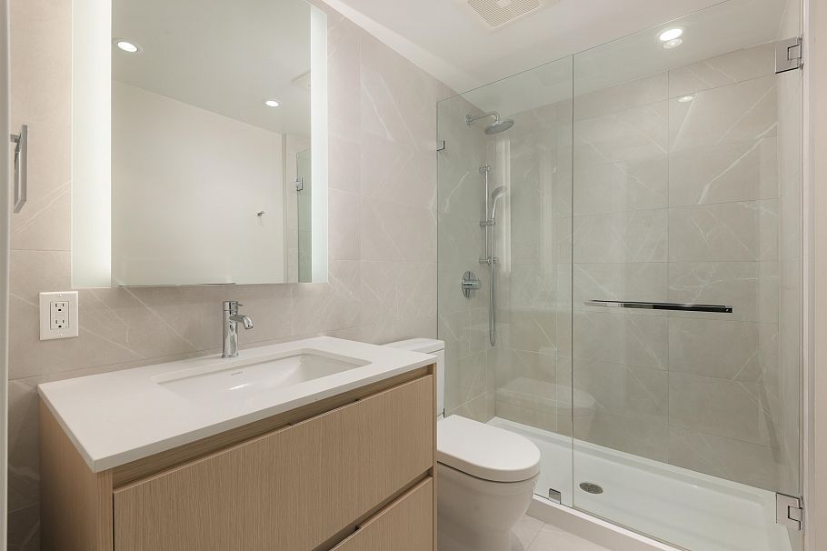 1203 1500 Fern Street North Vancouver, BC - 13