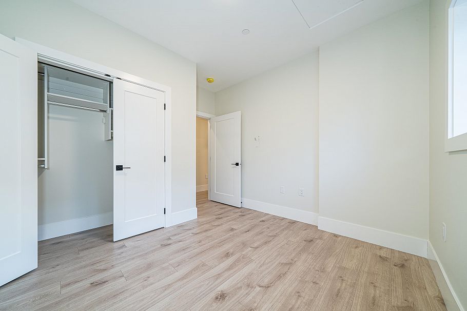 972 Park Drive Vancouver, BC - 26