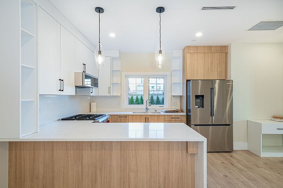 972 Park Drive Vancouver, BC - 10