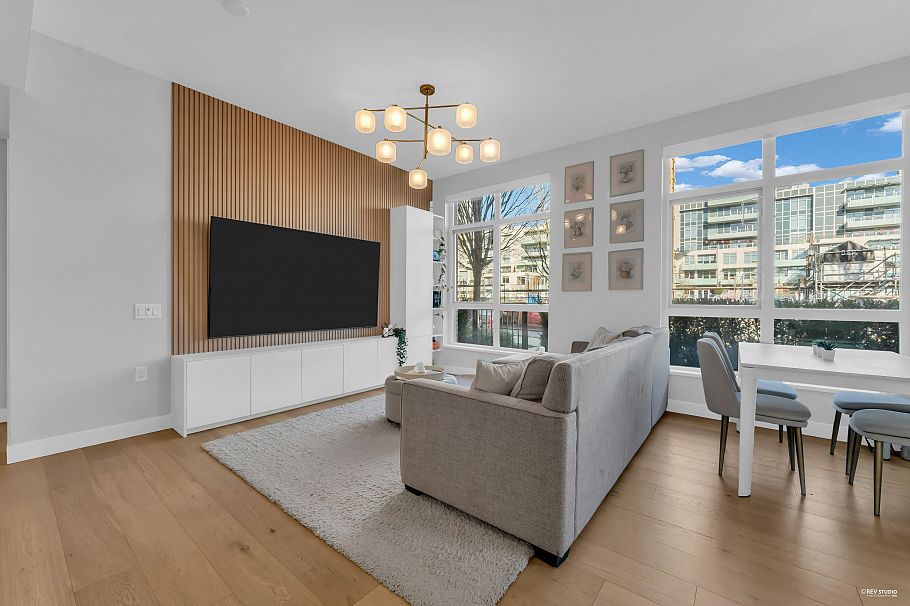 101 5007 Ash Street Vancouver, BC - 2