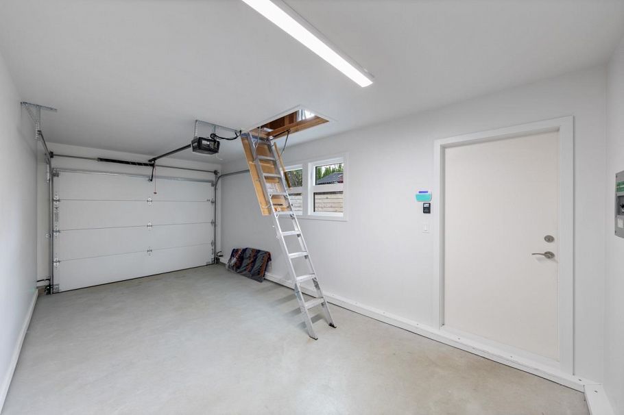 1136 E 26th Avenue Vancouver, BC - 14