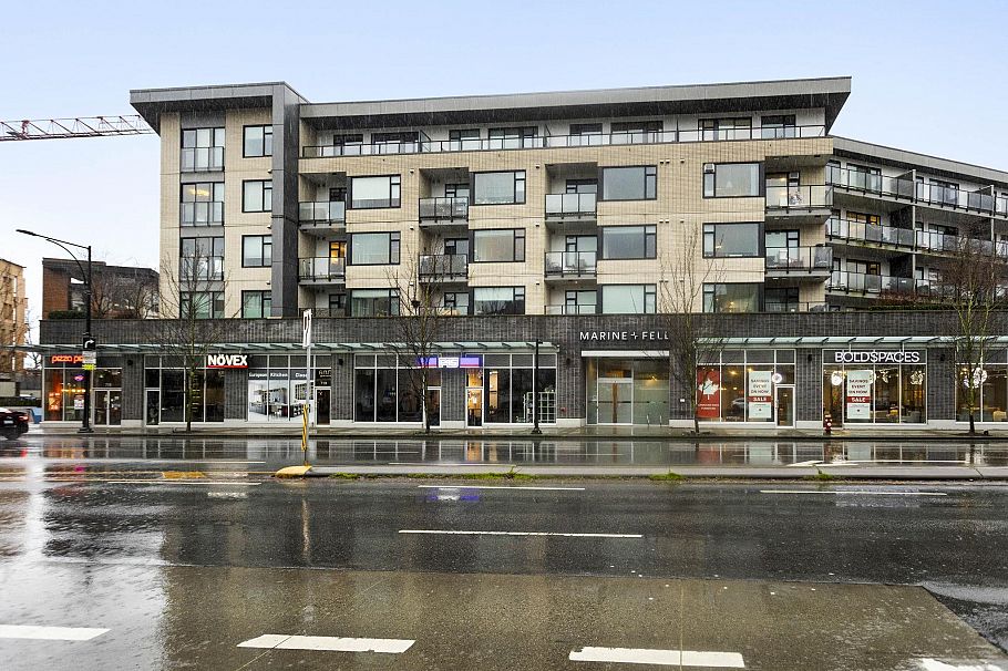 201 725 Marine Drive North Vancouver, BC - 2