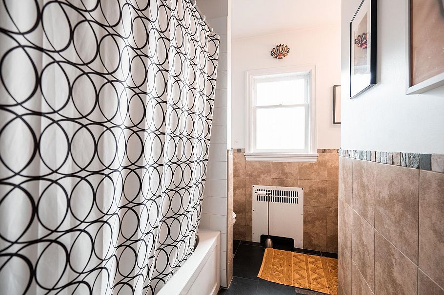 228 E 26th Avenue Vancouver, BC - 12