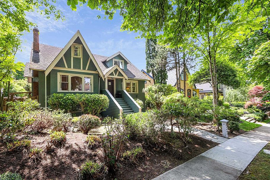 3962 W 22nd Avenue Vancouver, BC - 1