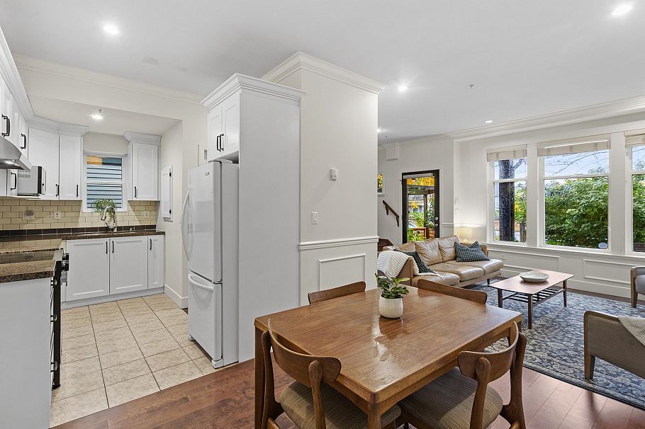 4463 Welwyn Street Vancouver, BC - 9