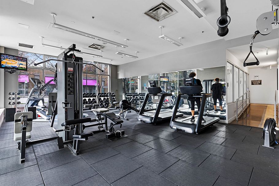 975 Beatty Street Vancouver, BC - 35