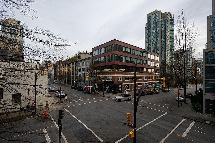 202 1323 Homer Street Vancouver, BC - 37
