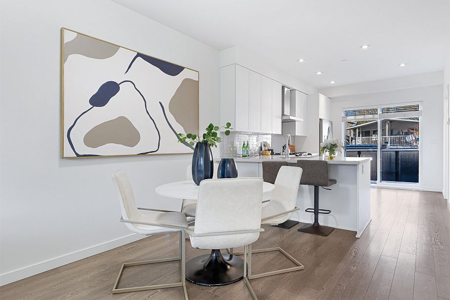 2763 Duke Street Vancouver, BC - 1