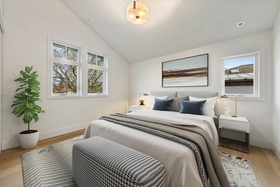 1136 E 26th Avenue Vancouver, BC - 4