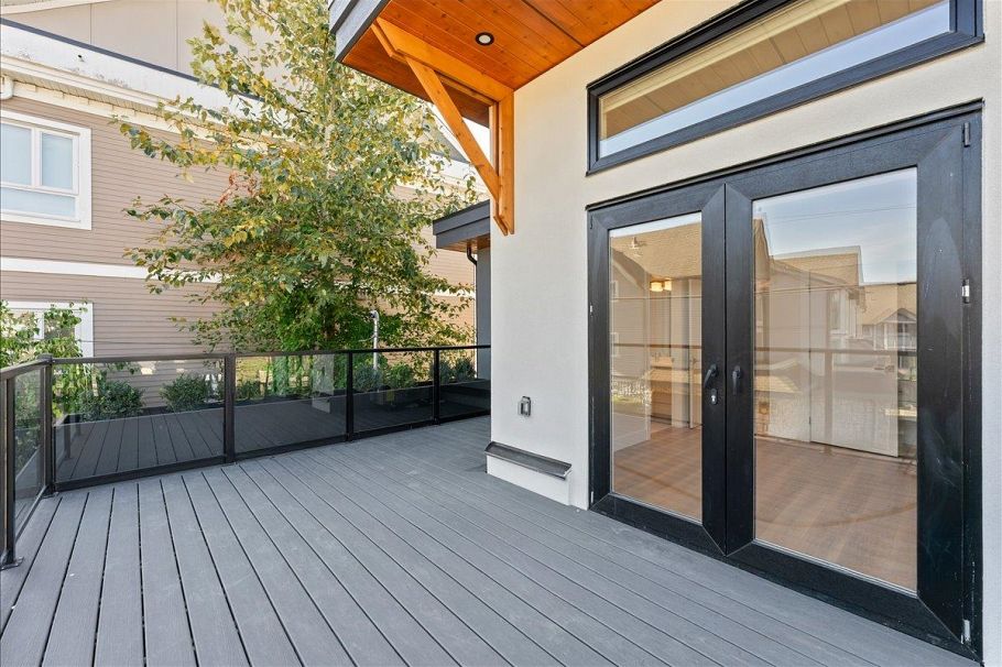 4852 Slocan Street Vancouver, BC - 32