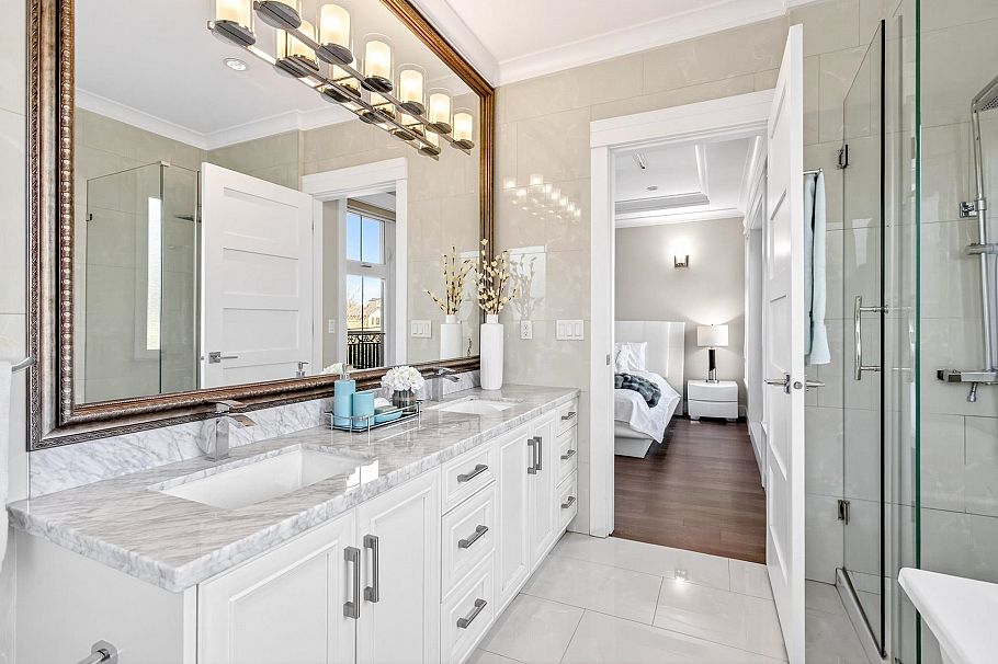 2989 W 32nd Avenue Vancouver, BC - 20