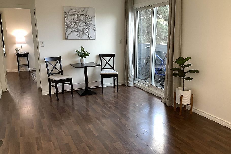 301 16 Lakewood Drive Vancouver, BC - 18