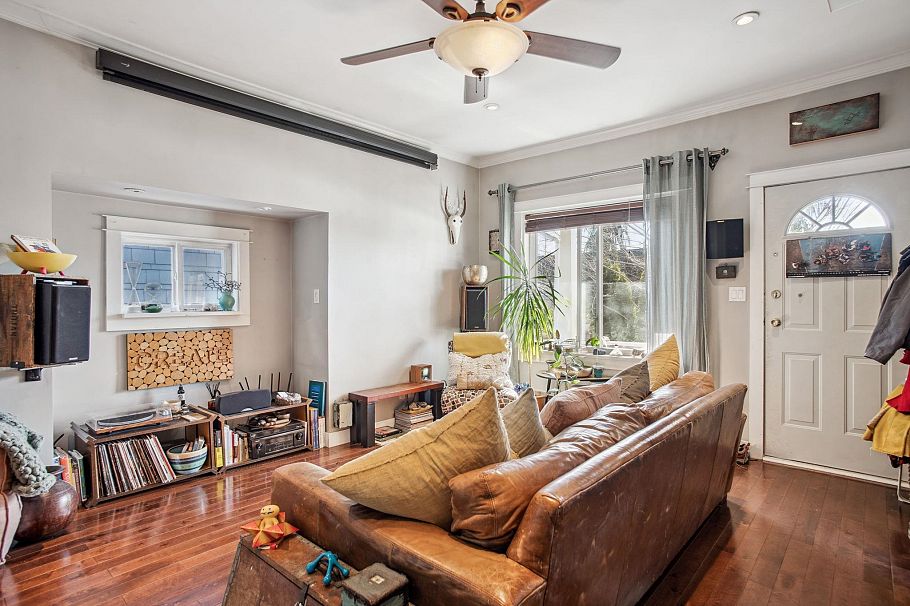 3617 Adanac Street Vancouver, BC - 5