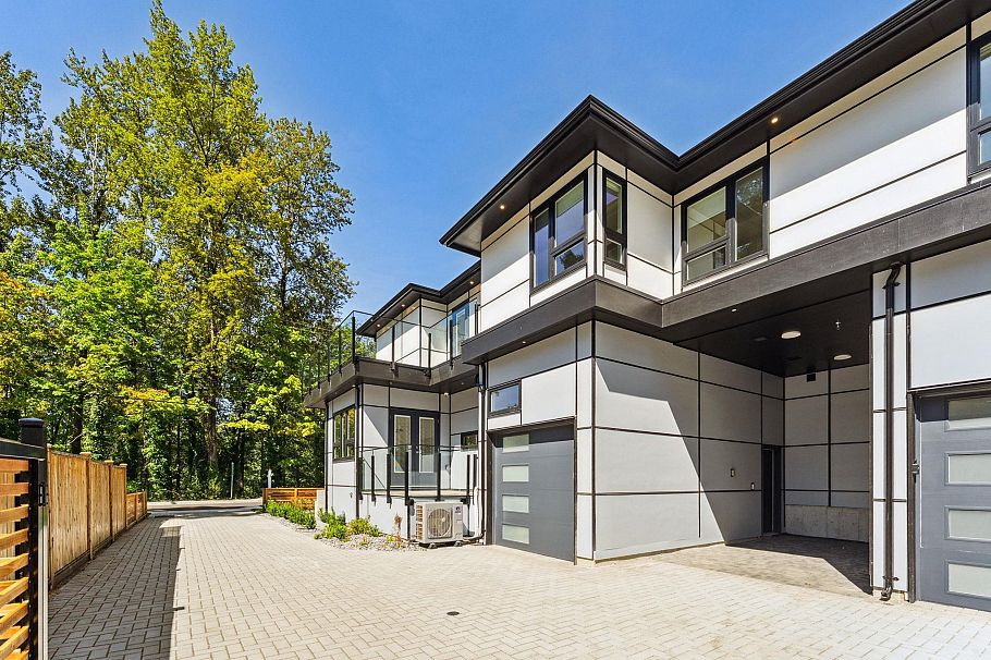 844 St. Denis Avenue North Vancouver, BC - 27