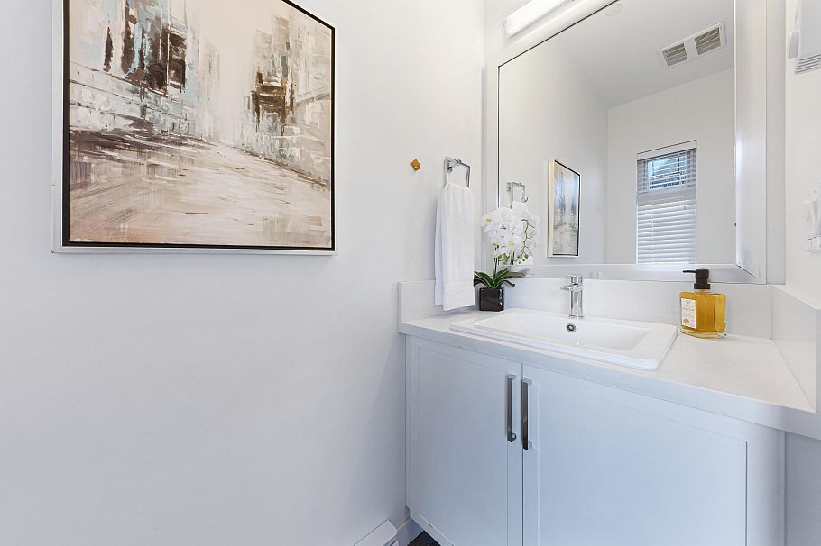 2763 Duke Street Vancouver, BC - 17