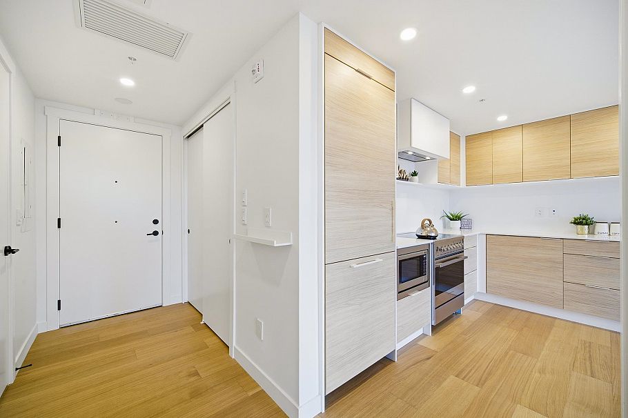 406 6485 Manitoba Street Vancouver, BC - 6