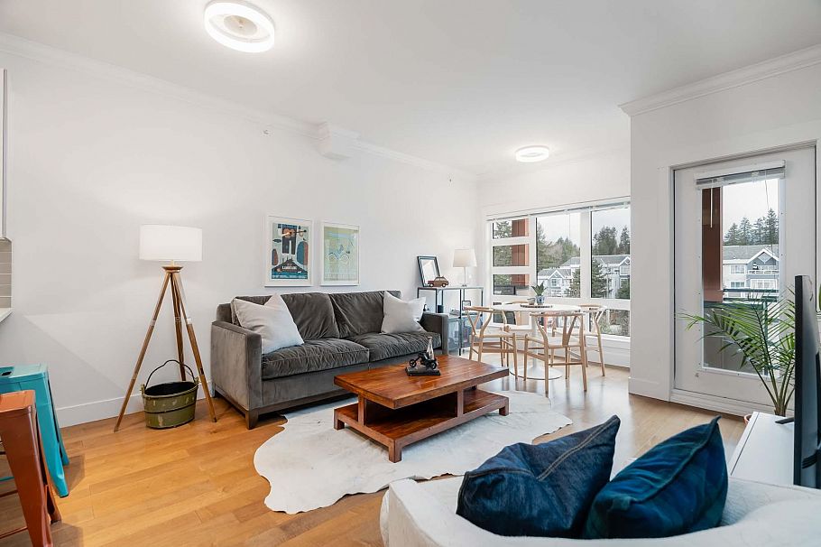 403 857 W 15th Street North Vancouver, BC - 1