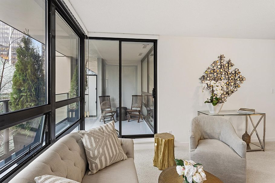 303 933 Hornby Street Vancouver, BC - 4