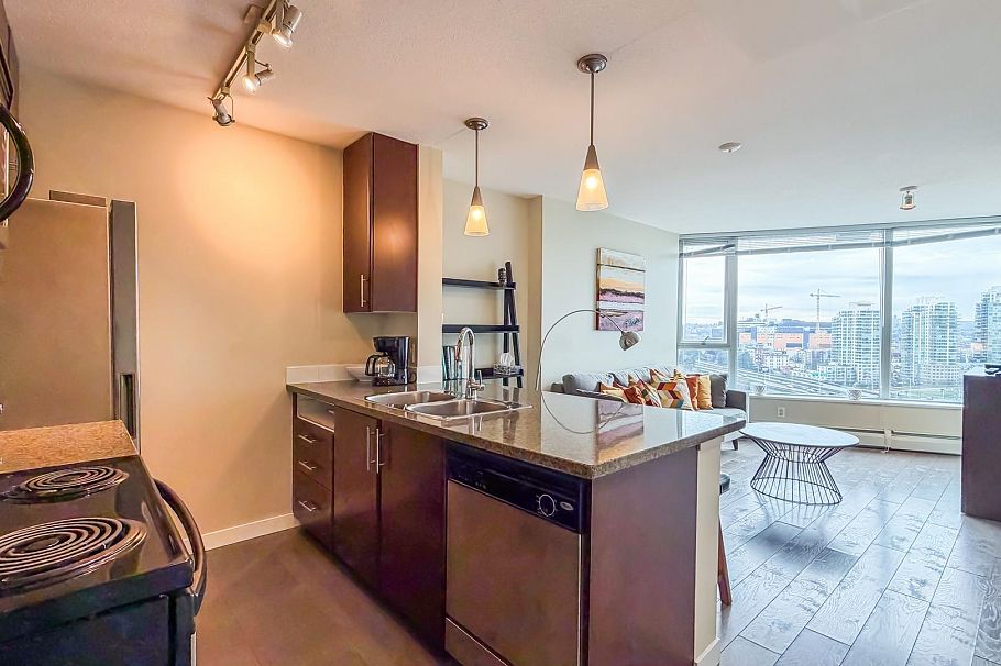 1909 688 Abbott Street Vancouver, BC - 11