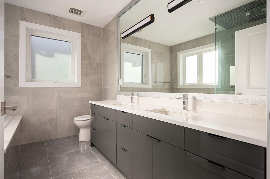 1 58 E 39th Avenue Vancouver, BC - 16