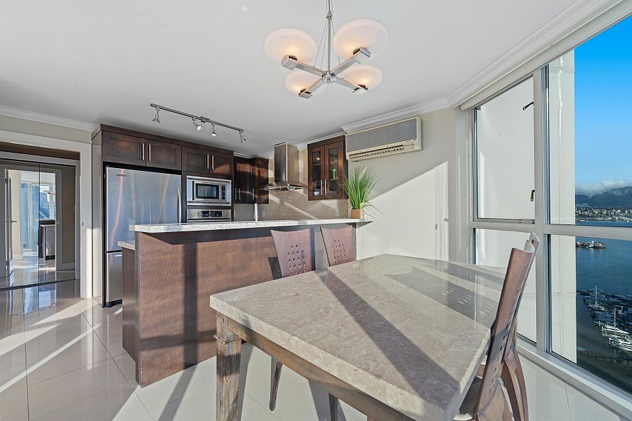 2303 1415 W Georgia Street Vancouver, BC - 11