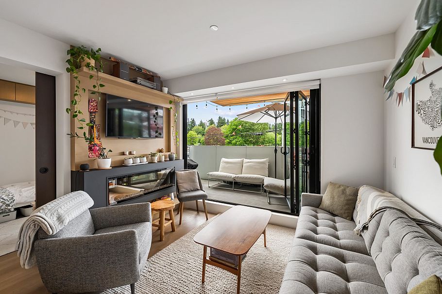 201 5089 Quebec Street Vancouver, BC - 4