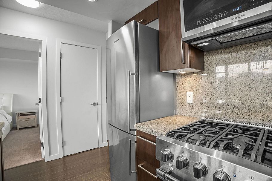 1405 168 W 1st Avenue Vancouver, BC - 14