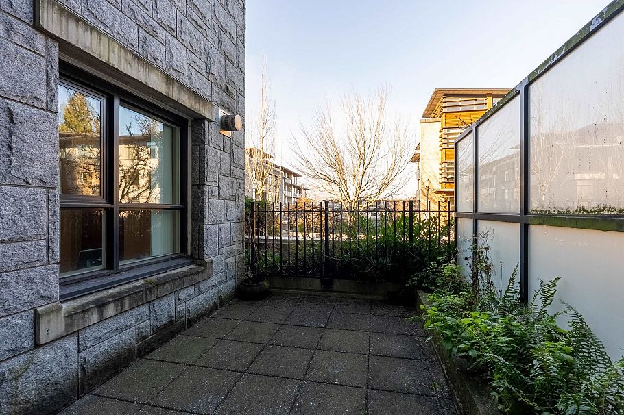 112 5958 Iona Drive Vancouver, BC - 31