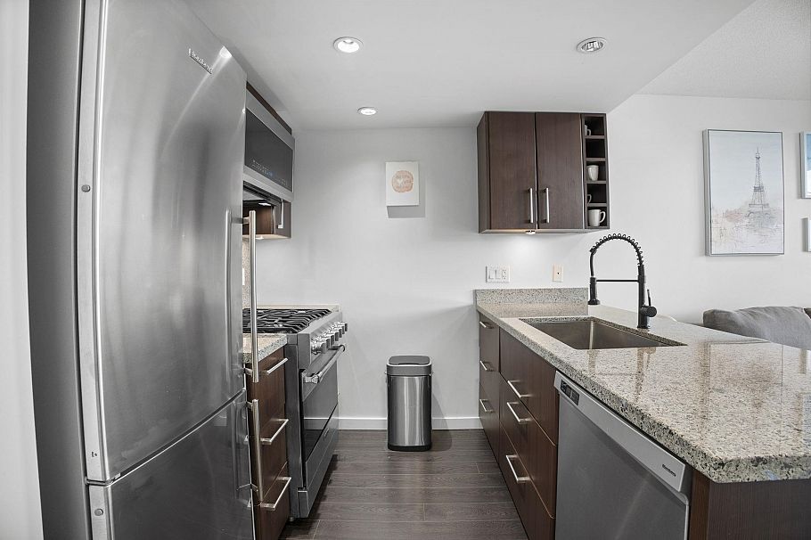 1405 168 W 1st Avenue Vancouver, BC - 12