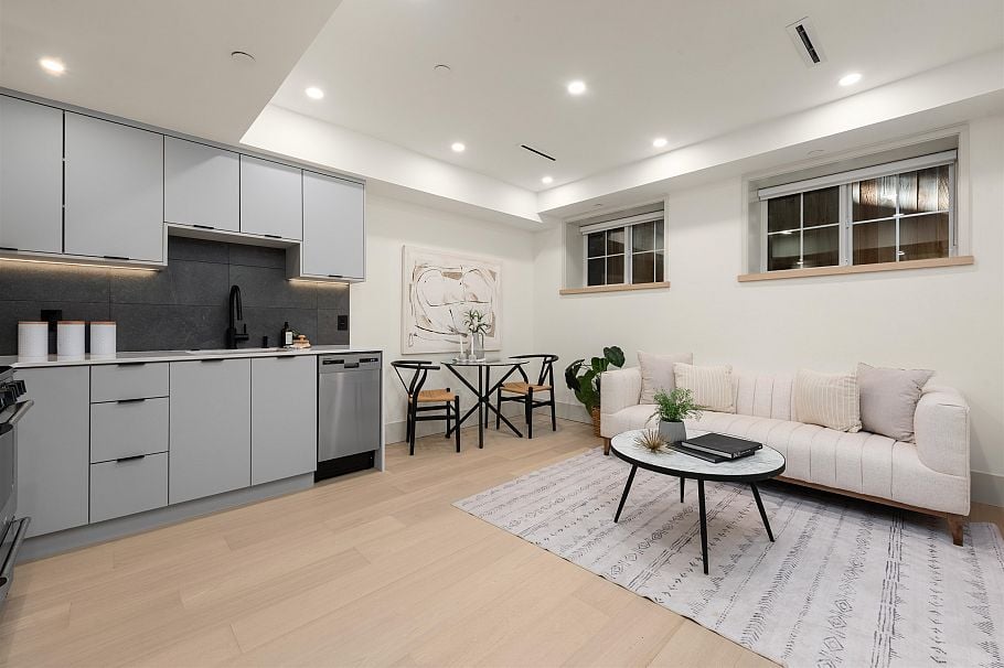 1 365 E 33rd Avenue Vancouver, BC - 31