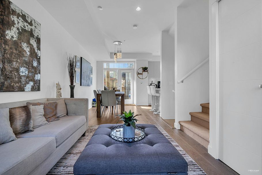 7901 Oak Street Vancouver, BC - 7