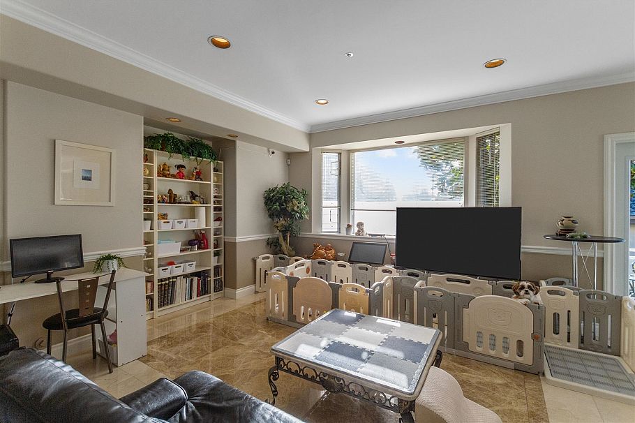 1028 W 51st Avenue Vancouver, BC - 10