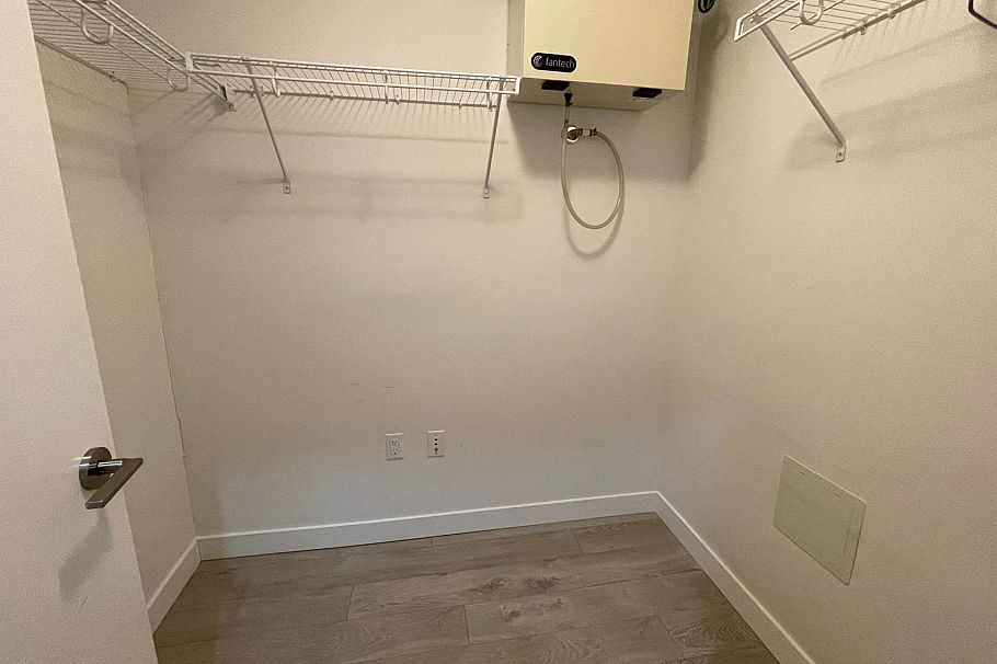 102 6633 Cambie Street Vancouver, BC - 7