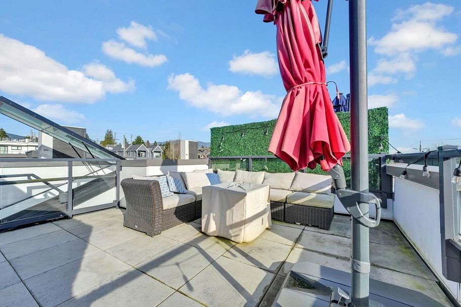 3 752 E 3rd Street North Vancouver, BC - 36