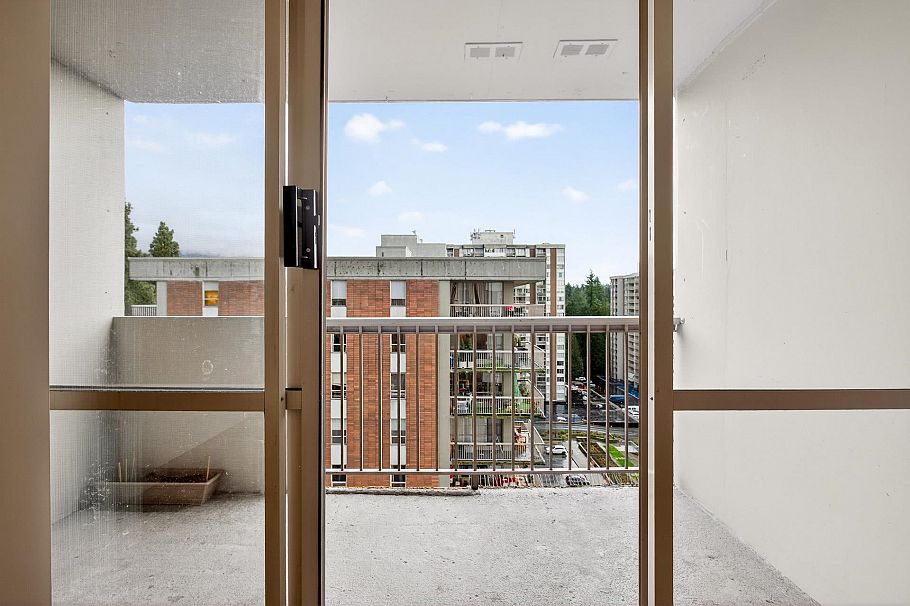 1306 2016 Fullerton Avenue North Vancouver, BC - 25