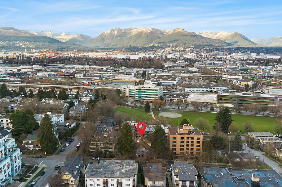 935 E 8th Avenue Vancouver, BC - 31