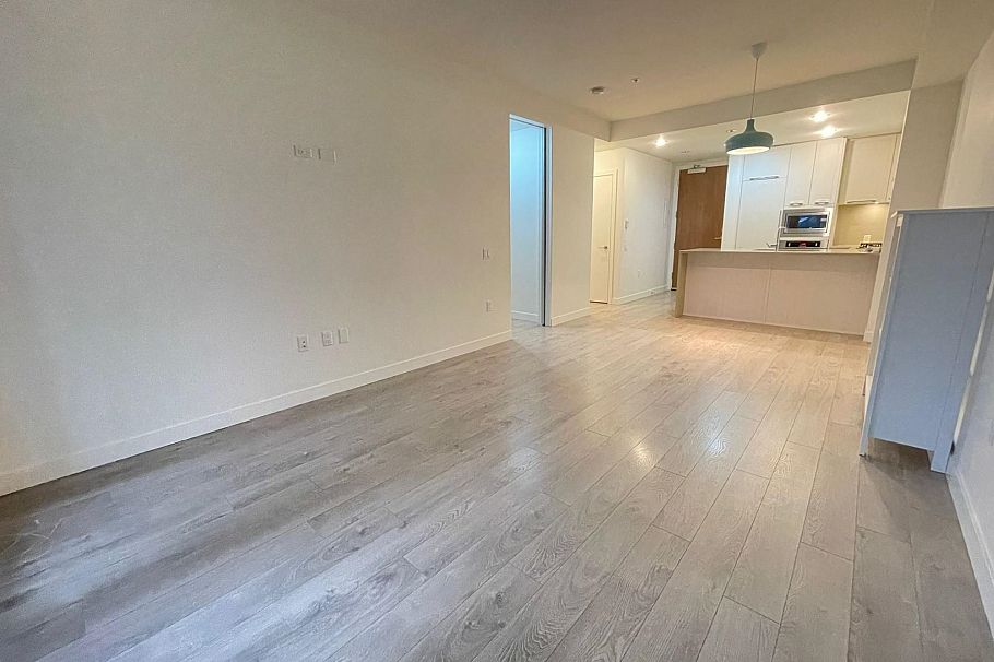 102 6633 Cambie Street Vancouver, BC - 4