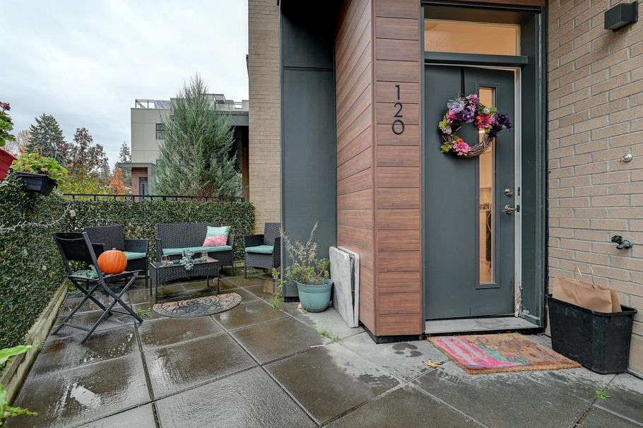 120 2035 Glenaire Drive North Vancouver, BC - 3