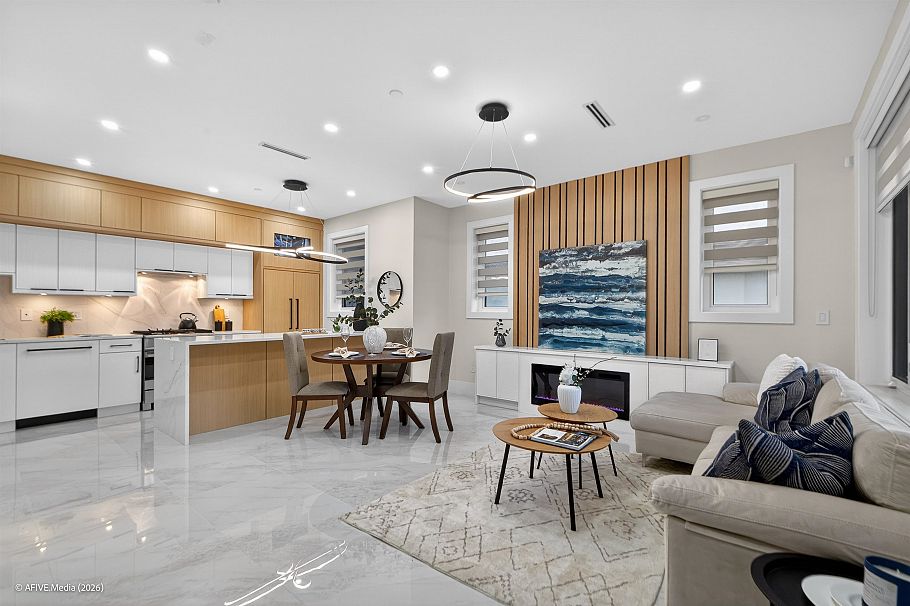 1552 W 66th Avenue Vancouver, BC - 3