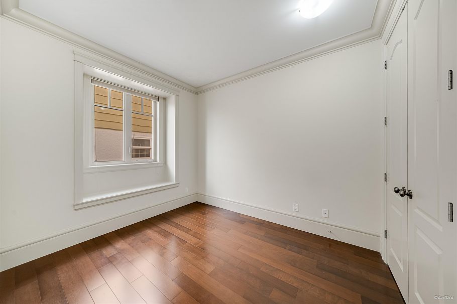 6633 Neal Street Vancouver, BC - 16