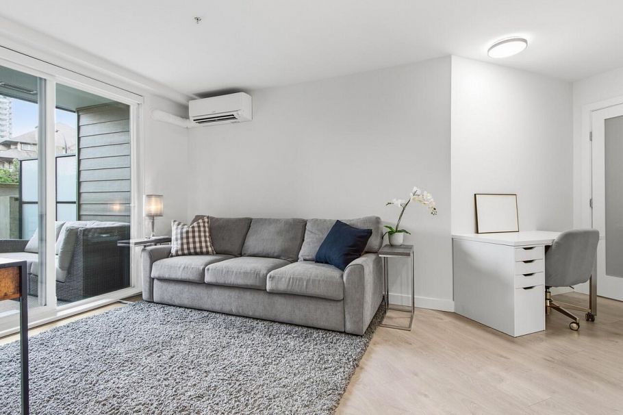 118 108 E 8th Street North Vancouver, BC - 17