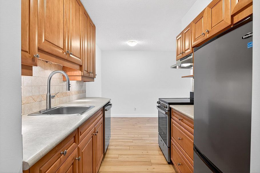 1306 2016 Fullerton Avenue North Vancouver, BC - 8