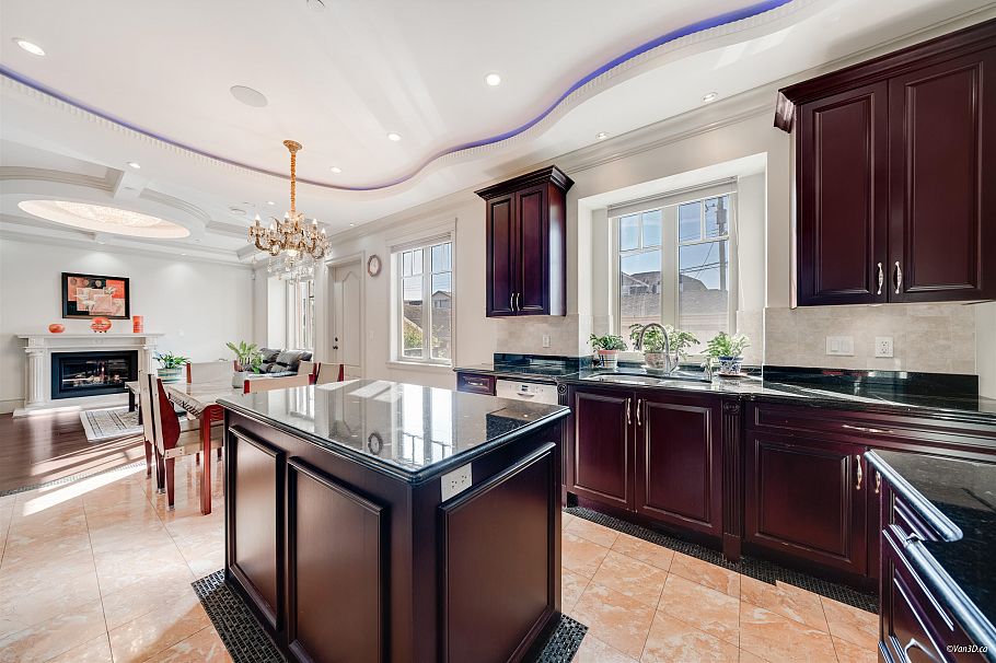 6633 Neal Street Vancouver, BC - 10