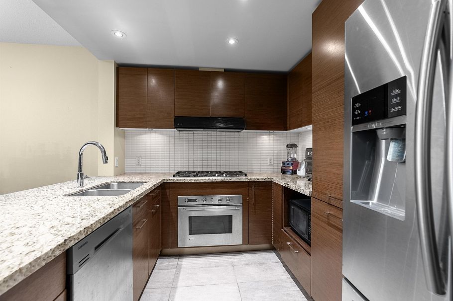 112 5958 Iona Drive Vancouver, BC - 9