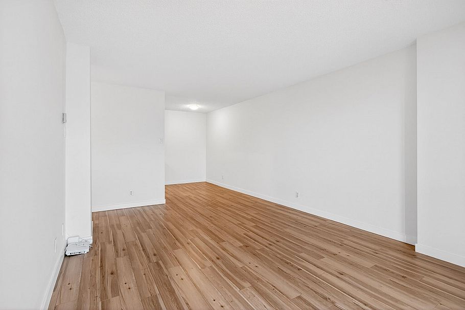 1306 2016 Fullerton Avenue North Vancouver, BC - 11