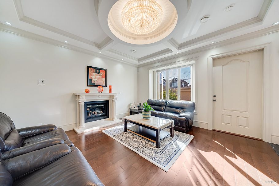 6633 Neal Street Vancouver, BC - 14