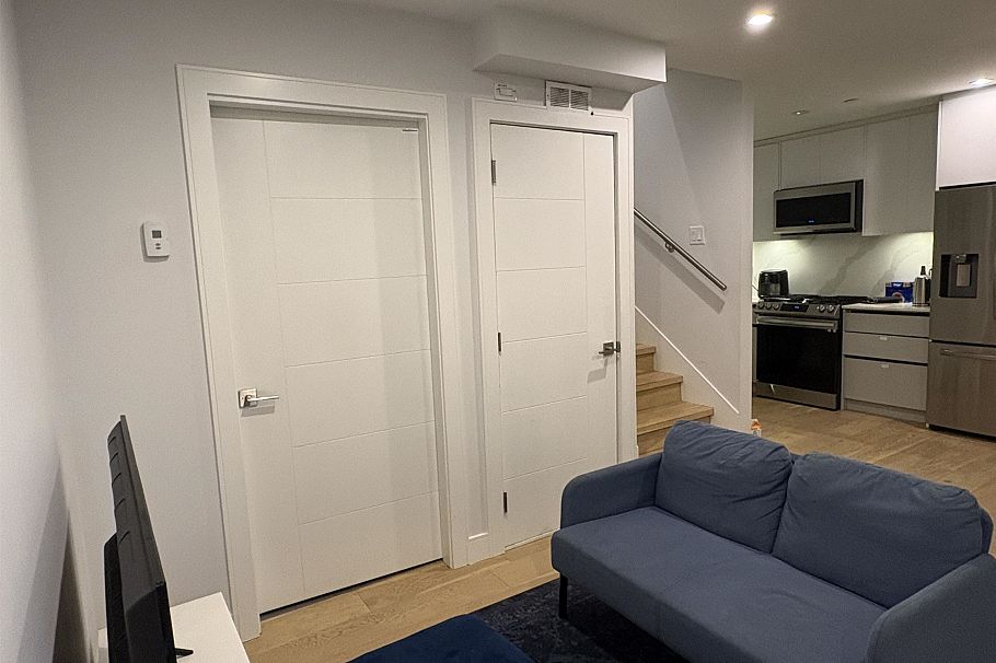 3429 Dundas Street Vancouver, BC - 12