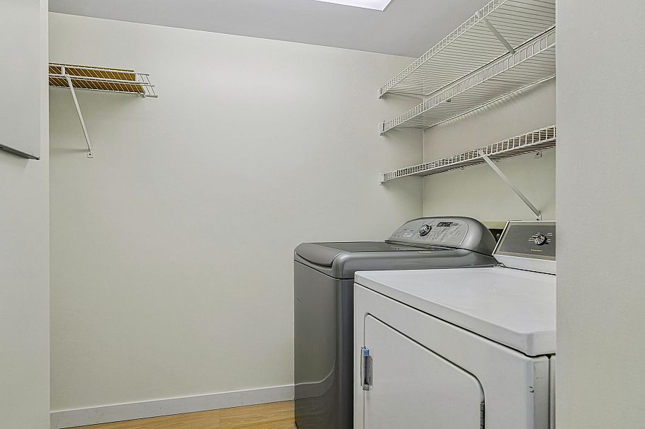 902 1500 Howe Street Vancouver, BC - 21