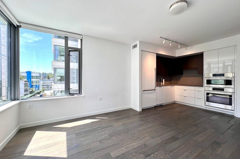 407 1678 Pullman Porter Street Vancouver, BC - 2